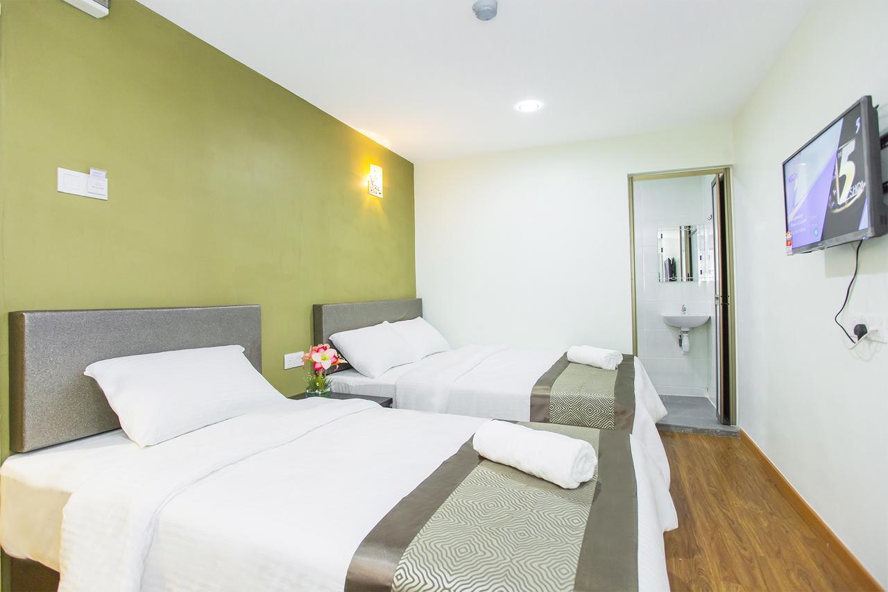 Hotel Zamburger Tampoi Utama 2*